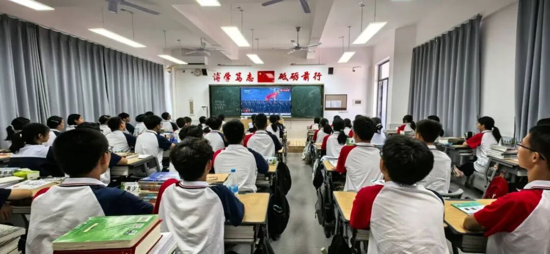 学生第一课.jpg